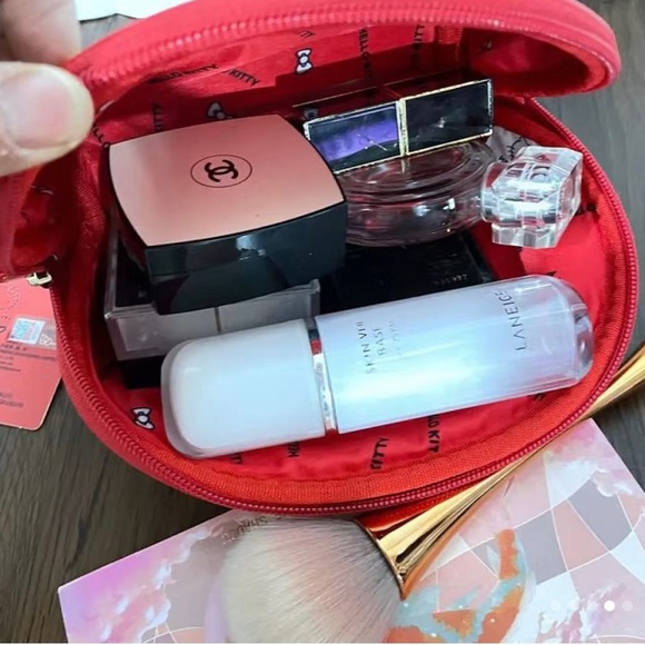 New Hello Kitty Cosmetic Case 45th Anniversary - Picture 5 of 12